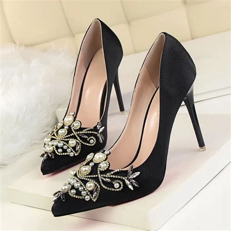 Designer pumps 